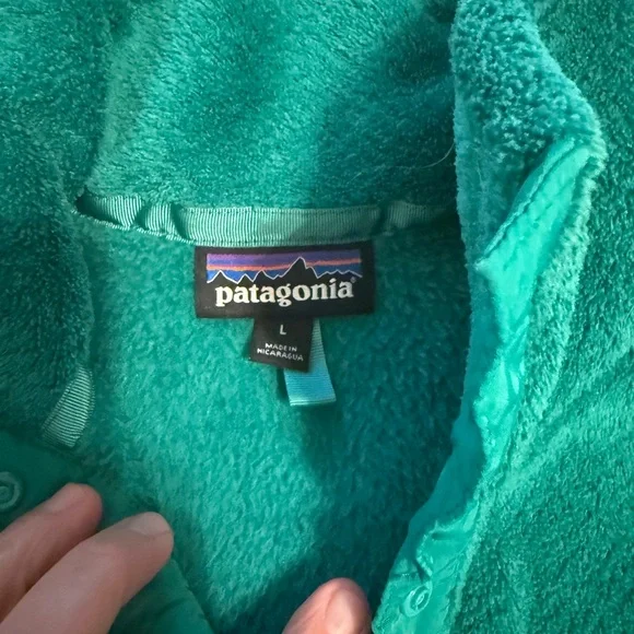 Patagonia Green Fleece Pullover - Picture 2 of 2